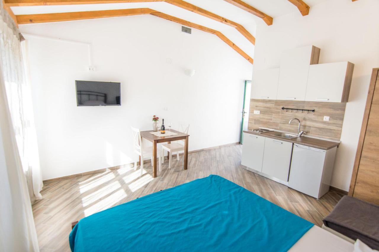 Apartments Tarragon Ugrinici Экстерьер фото